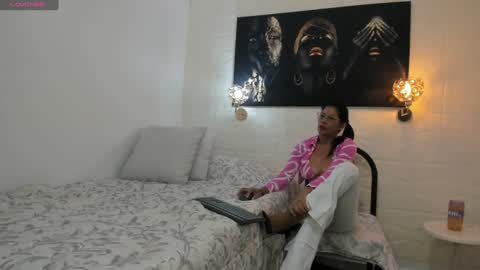 Snapshot of miss_lucero1 chatting on 17, 1, 2025 lucero online show from 17, 1, 2025