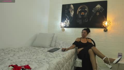 Snapshot of miss_lucero1 chatting on 17, 1, 2025 lucero online show from 17, 1, 2025