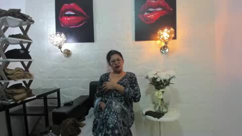 Snapshot of miss_lucero1 chatting on 1, 3, 2025 lucero online show from 1, 3, 2025