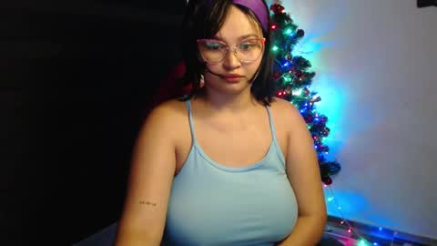 ly independent model online show from 16, 12, 2024