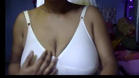 Snapshot of miss_mahi69 chatting on 7, 7, 2026 Mahi online show from 7, 7, 2026