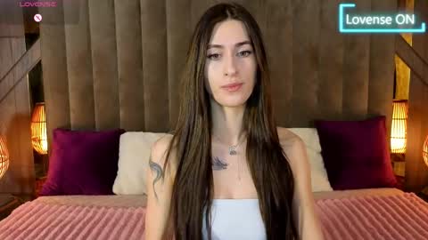   online show from 17, 5, 2026
