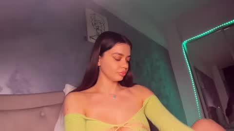 miss_medyson online show from 28, 1, 2025