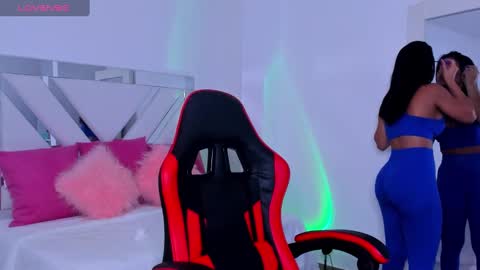   online show from 25, 2, 2025