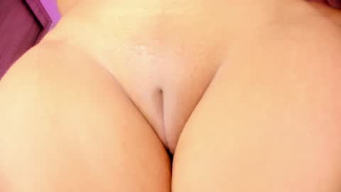 Snapshot of miss_melanie18 chatting on 27, 12, 2024 Alejandra online show from 27, 12, 2024