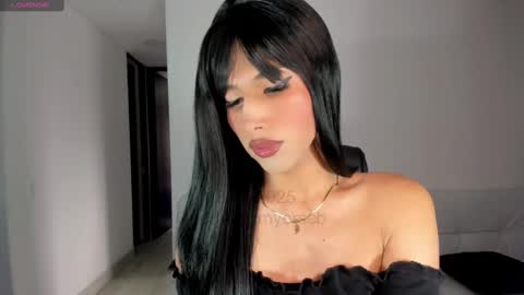 Goddess Myers  thumb up is important for me kisses  online show from 28, 2, 2025
