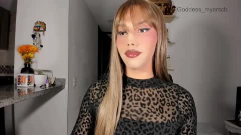 Goddess Myers  thumb up is important for me kisses  online show from 11, 9, 2025