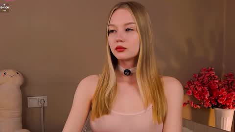 Nicole online show from 29, 4, 2026