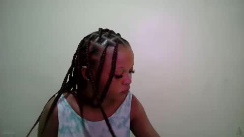 Snapshot of miss_rihanna2 chatting on 7, 4, 2026 miss_rihanna2 online show from 7, 4, 2026