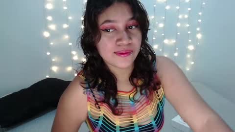 Snapshot of miss_rose1 chatting on 28, 1, 2025 ROS online show from 28, 1, 2025