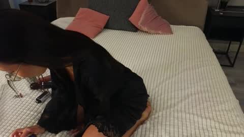 Spider girl Help me reach 10 likes online show from 14, 9, 2025