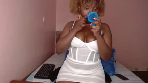 Snapshot of miss_staceyy chatting on 30, 10, 2025 Stacey online show from 30, 10, 2025