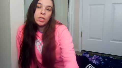 Snapshot of miss_sunshine01 chatting on 12, 6, 2026 Bella online show from 12, 6, 2026