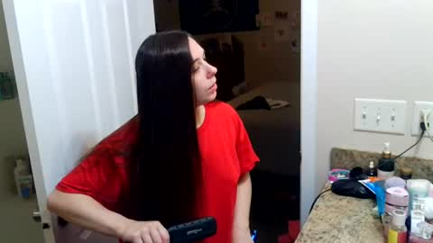 Snapshot of miss_sunshine01 chatting on 13, 6, 2026 Bella online show from 13, 6, 2026