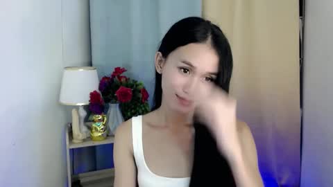 Snapshot of miss_sunshinex chatting on 23, 1, 2025 Shine online show from 23, 1, 2025