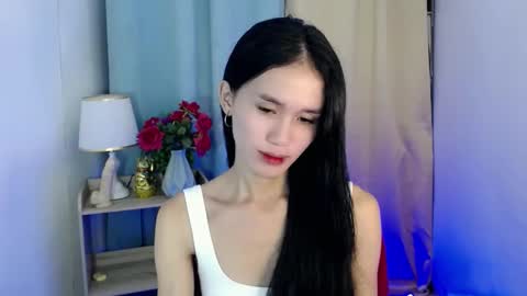 Snapshot of miss_sunshinex chatting on 3, 2, 2025 Shine online show from 3, 2, 2025