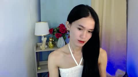 Snapshot of miss_sunshinex chatting on 6, 2, 2025 Shine online show from 6, 2, 2025