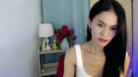 Snapshot of miss_sunshinex chatting on 7, 2, 2025 Shine online show from 7, 2, 2025