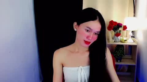 Snapshot of miss_sunshinex chatting on 15, 2, 2025 Shine online show from 15, 2, 2025