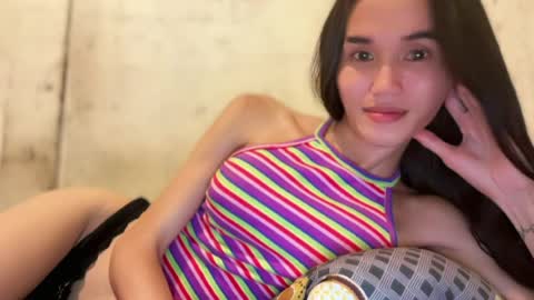 Snapshot of miss_sunshinex chatting on 25, 7, 2026 Shine online show from 25, 7, 2026