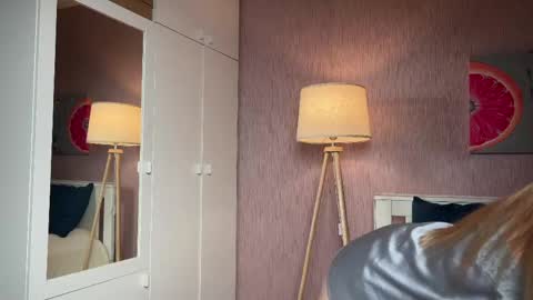 Snapshot of miss_sweetdream chatting on 31, 3, 2026 Emily online show from 31, 3, 2026