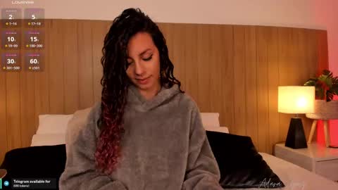Adara Lpez online show from 11, 2, 2025