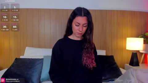 Adara Lpez online show from 17, 2, 2025