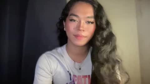 Snapshot of miss_veron_xoxo chatting on 5, 2, 2026 miss_veron_xoxo online show from 5, 2, 2026