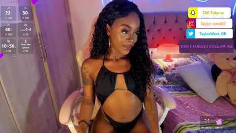 Tay Tay Independent Model   online show from 2, 10, 2025