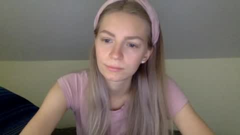 Snapshot of missalis chatting on 11, 1, 2025 Alli not bb not babe not baby online show from 11, 1, 2025