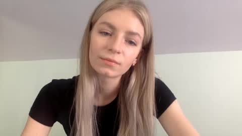 Snapshot of missalis chatting on 23, 2, 2025 Alli not bb not babe not baby online show from 23, 2, 2025