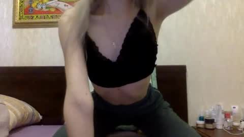 Snapshot of missalis chatting on 5, 3, 2025 Alli not bb not babe not baby online show from 5, 3, 2025