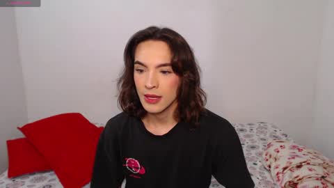 Mis Ari online show from 2, 5, 2026