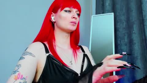 Miss Beldam online show from 18, 2, 2025