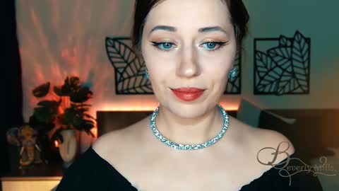 The divine Beverly online show from 20, 1, 2025