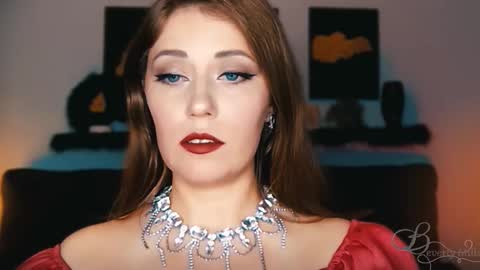 The divine Beverly online show from 12, 9, 2025