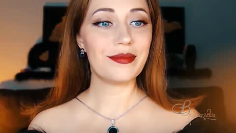 Snapshot of missbeverlymills chatting on 9, 10, 2025 The divine Beverly online show from 9, 10, 2025