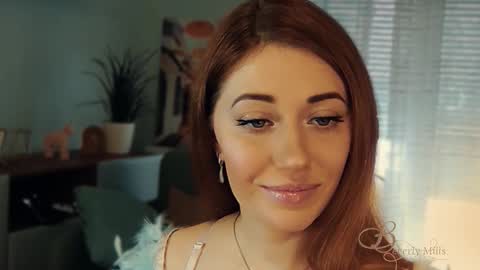 Snapshot of missbeverlymills chatting on 9, 1, 2026 The divine Beverly online show from 9, 1, 2026