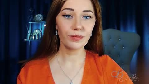 The divine Beverly online show from 5, 4, 2026