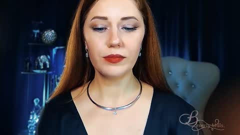 Snapshot of missbeverlymills chatting on 25, 4, 2026 The divine Beverly online show from 25, 4, 2026