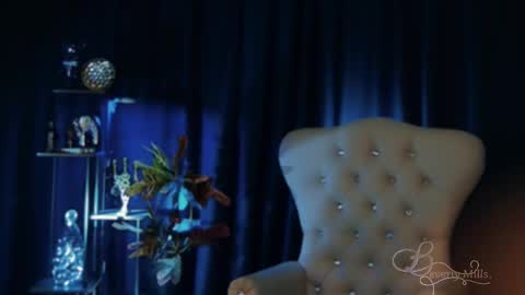 Snapshot of missbeverlymills chatting on 30, 4, 2026 The divine Beverly online show from 30, 4, 2026