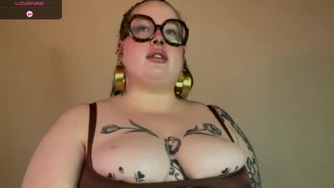 Snapshot of missbika chatting on 6, 6, 2026 Miss Bika online show from 6, 6, 2026