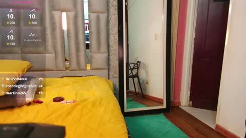 Miss Evelyn  online show from 2, 10, 2025