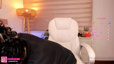 Sara Vanegas online show from 29, 10, 2025