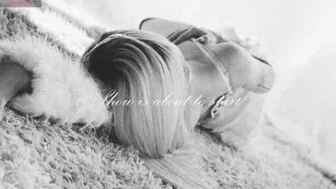 Snapshot of misschloe__ chatting on 24, 9, 2025 Chloe freelance model Please your thumbs up are important  online show from 24, 9, 2025