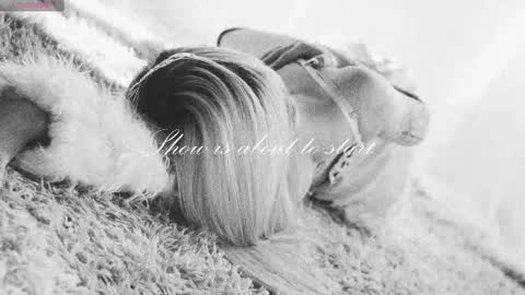 Snapshot of misschloe__ chatting on 9, 10, 2025 Chloe freelance model Please your thumbs up are important  online show from 9, 10, 2025