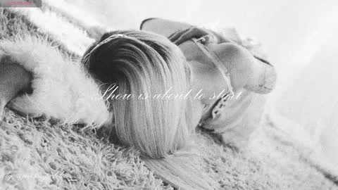 Snapshot of misschloe__ chatting on 23, 10, 2025 Chloe freelance model Please your thumbs up are important  online show from 23, 10, 2025