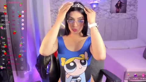 Snapshot of missgissel chatting on 11, 10, 2025 Gisell   Gigi online show from 11, 10, 2025