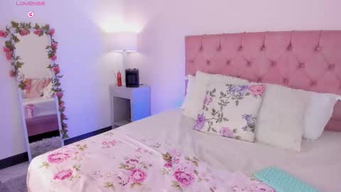 Snapshot of misshiller_gh chatting on 11, 2, 2026 Melany Hiller online show from 11, 2, 2026