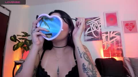 Annie online show from 20, 2, 2025